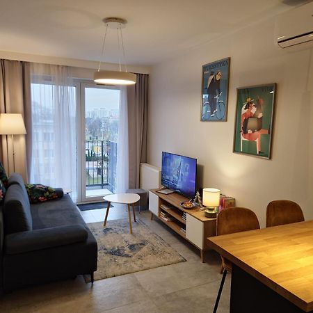 Harry'S Apartment/Centrum/Parking Вроцлав Екстериор снимка